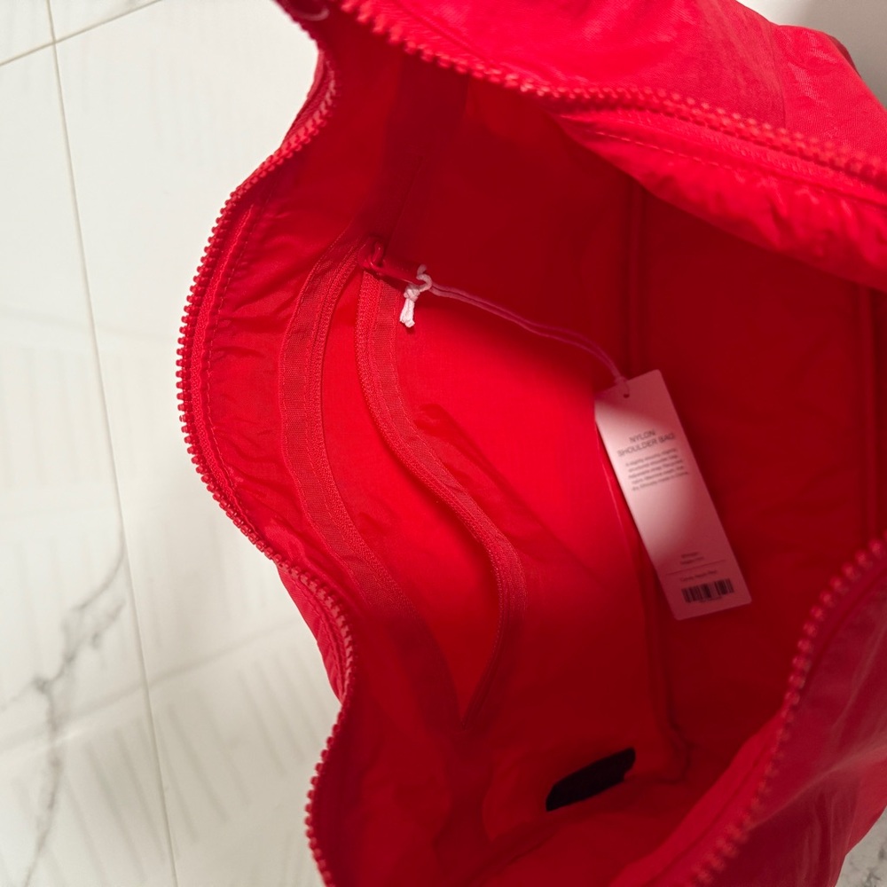 BAGGU NWT Nylon Shoulder Bag - Picture 8 of 10